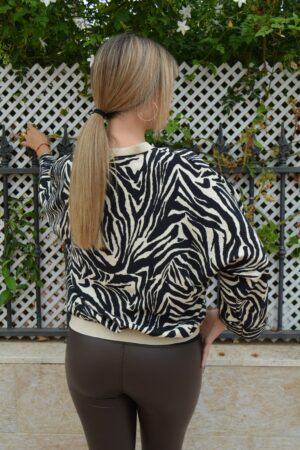 Chaqueta tela animal print