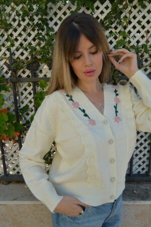 Cardigan detalles flores