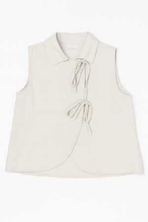 Blusa sin manga cierre cuerdas