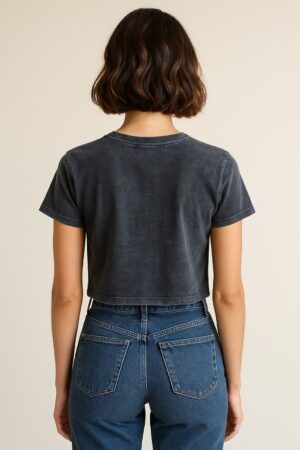 Camiseta desgastada corta rock roll