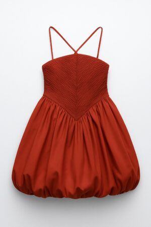 Vestido corto fruncido