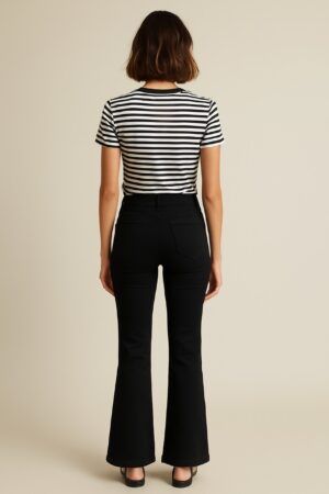 Pantalon vaquero campana